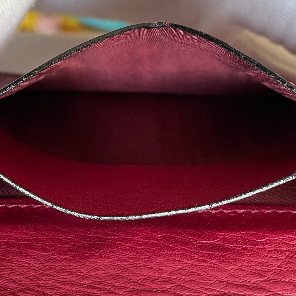 Celine Authentic Vintage Cranberry Leather Compact Wallet - Picture 9 of 15